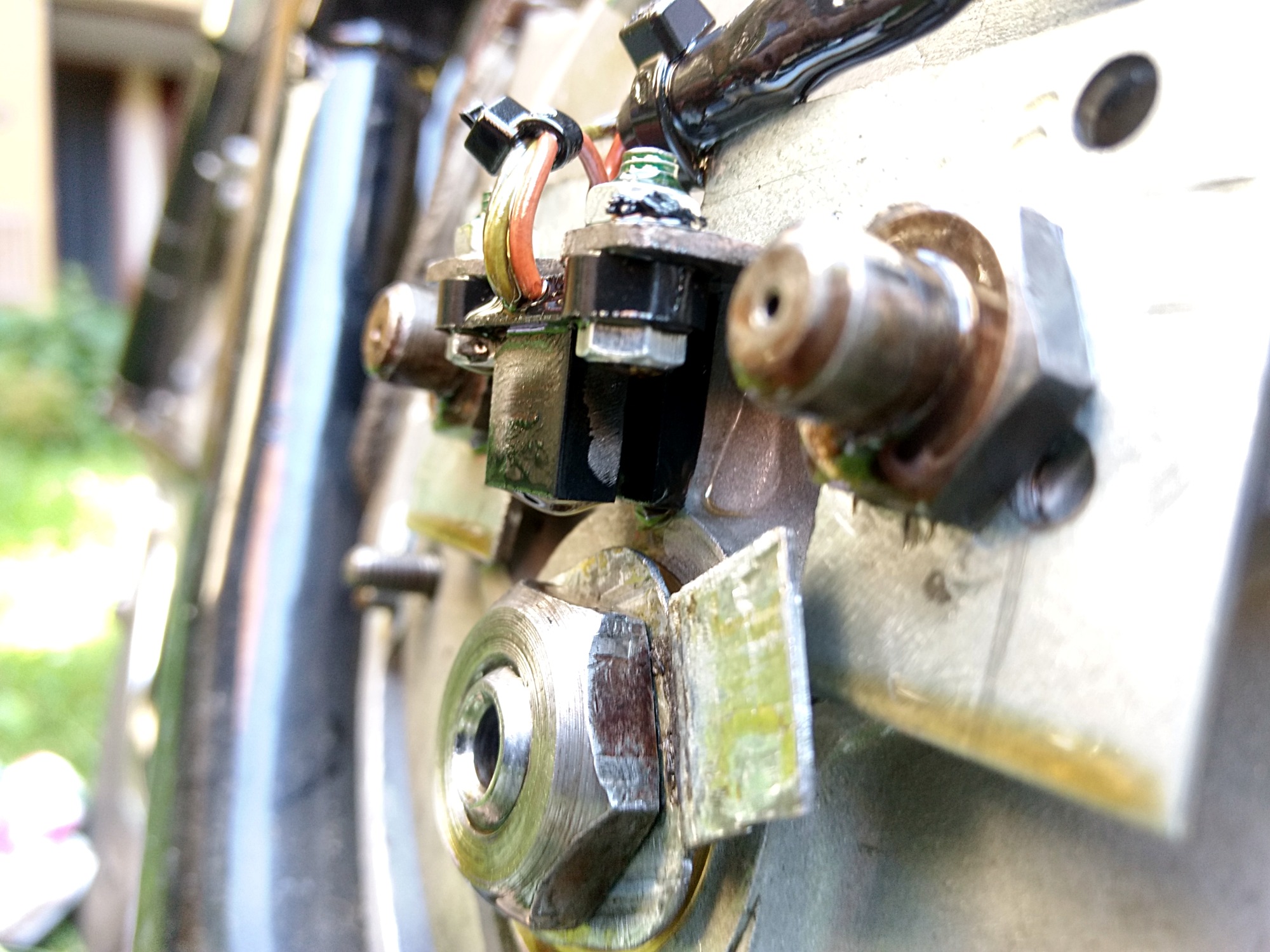 Kontrola czujnika halla w Junaku po przejechaniu 8000 km.